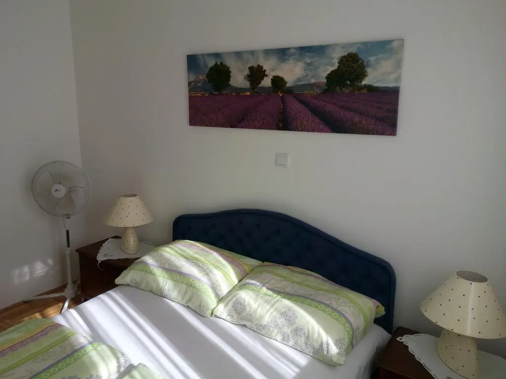 Apartment Z&E Trogir 0*,